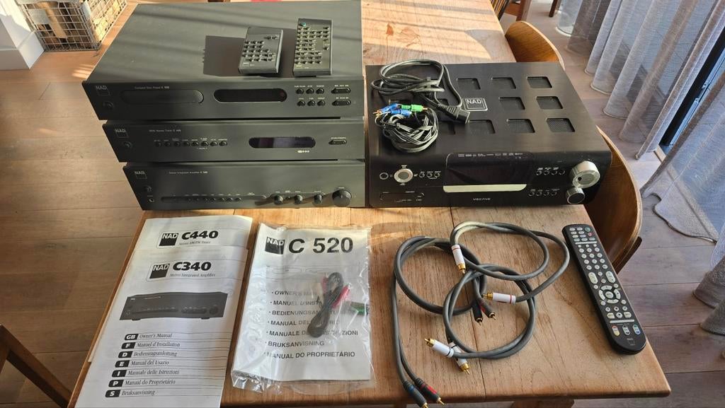 NAD Complete set in 1 koop – €200
Te koop aangeboden, Ophalen of Verzenden