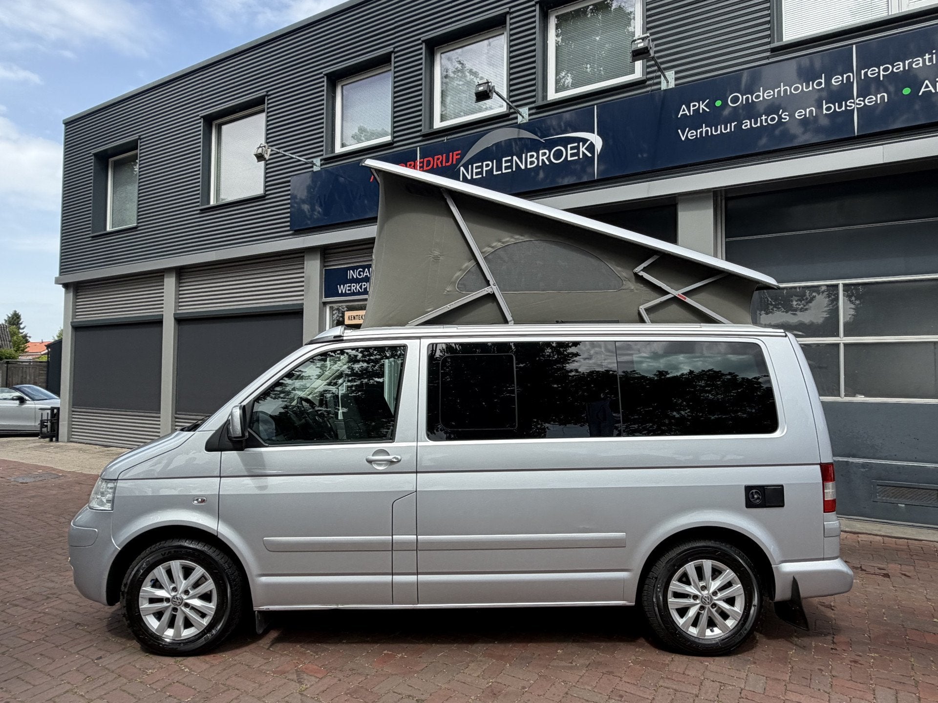 Volkswagen California 175pk Automaat,17Inch,Cruise,Navi,Airc, Automaat, Buscamper of Camperbus, Ringverwarming, Volkswagen