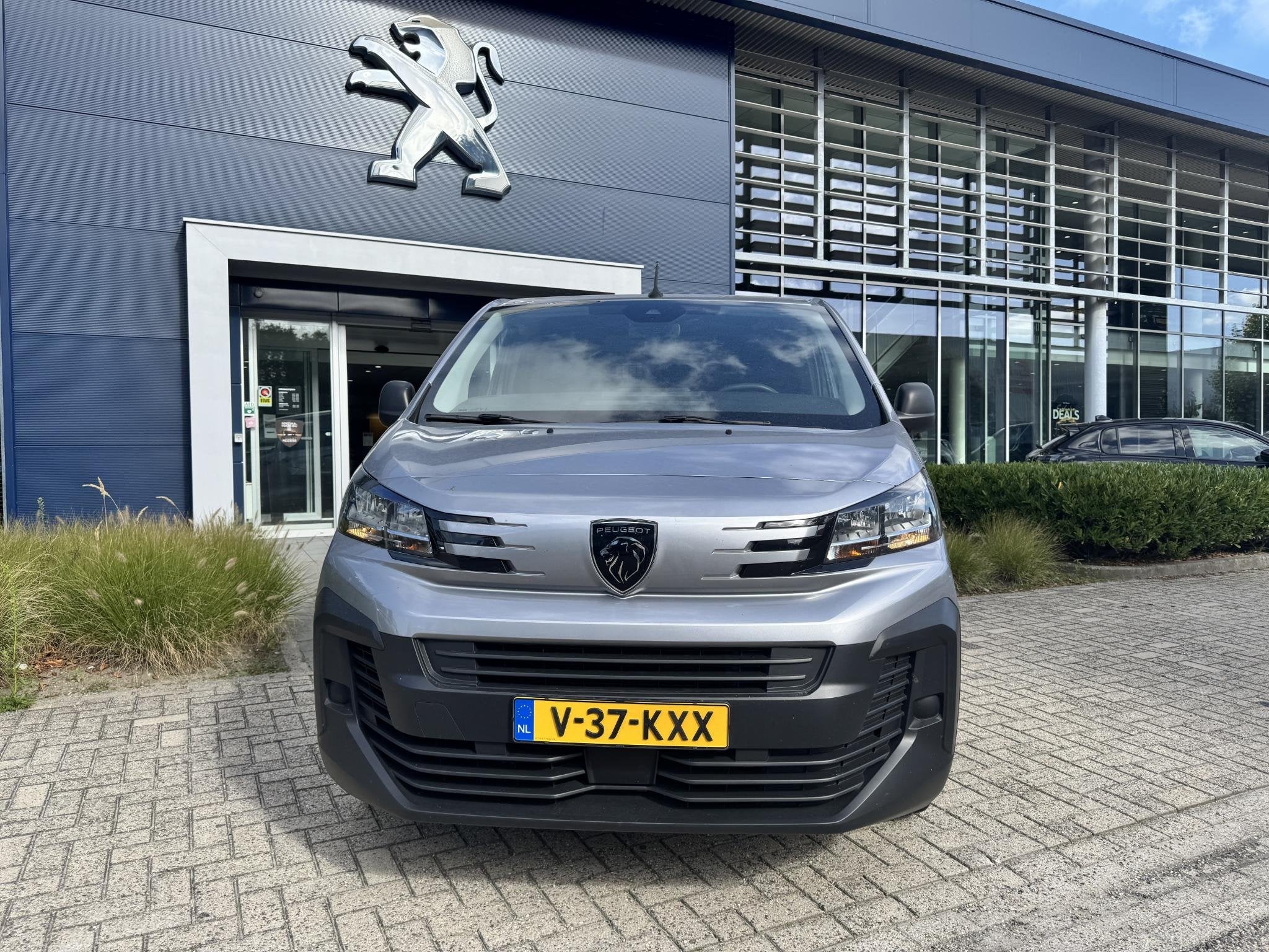 Peugeot Expert 2.0 BlueHDi 145 L2, Voorwielaandrijving, Stof, 4 cilinders, Met garantie (alle)