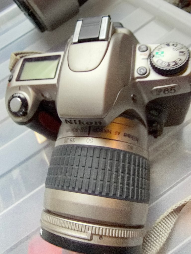 Nikon F65 spiegelreflexcamera +AF Nikkor 28-80mm en 70-300mm, Ophalen, Gebruikt, Spiegelreflex, Nikon
