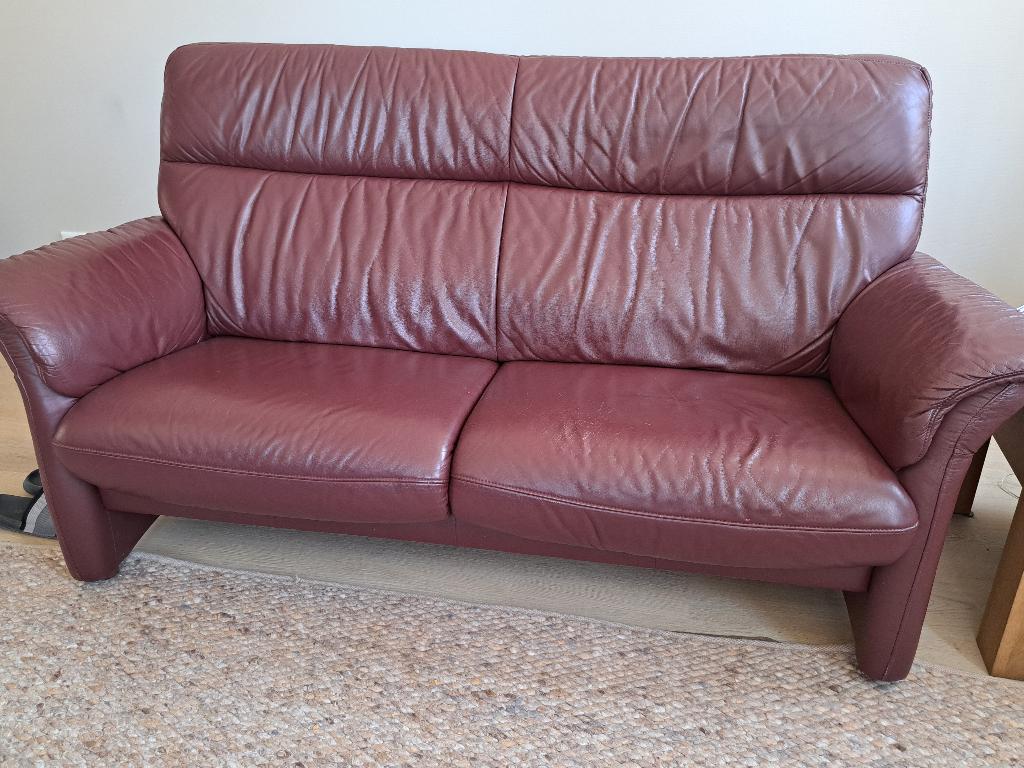 Nette leren banken 2,5 en 3-sits; kl: bordeau rood, Ophalen, Gebruikt, Minder dan 75 cm, 150 tot 200 cm