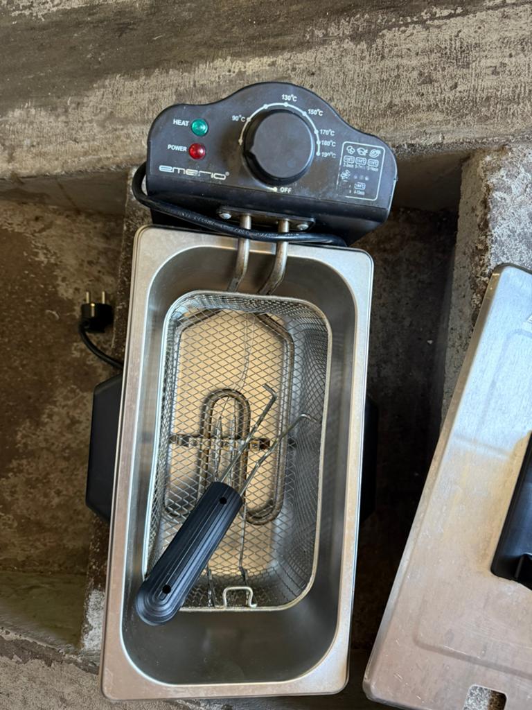 Mooie frituurpan, 4 liter of meer, Ophalen of Verzenden, Zo goed als nieuw