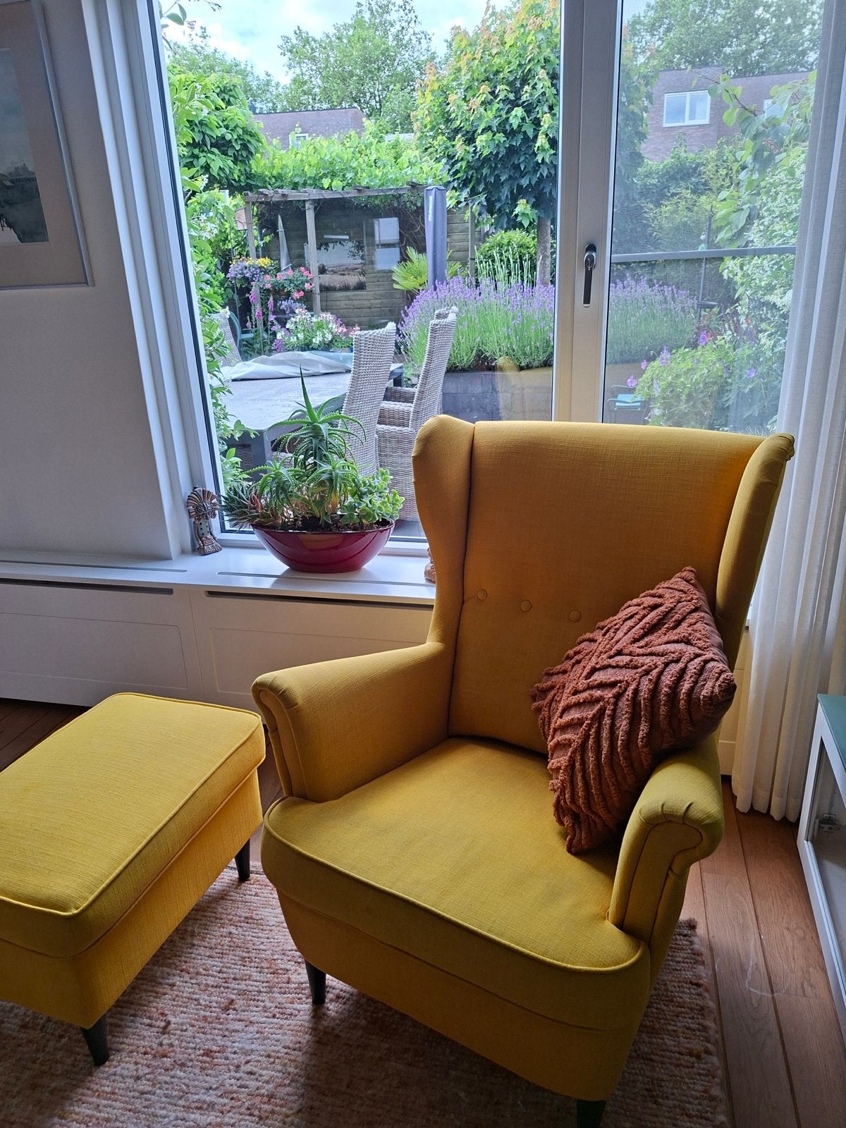 Gele IKEA fauteuil met hocker en 2 hoezen, Ophalen, Gebruikt, Stof, 75 tot 100 cm