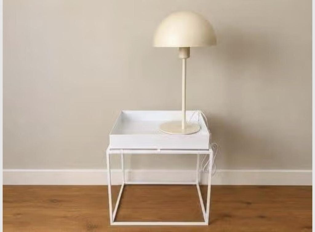Twee HAY Tray Tables (wit, 30x30 cm), Minder dan 45 cm, Minder dan 55 cm, Metaal of Aluminium, Vierkant