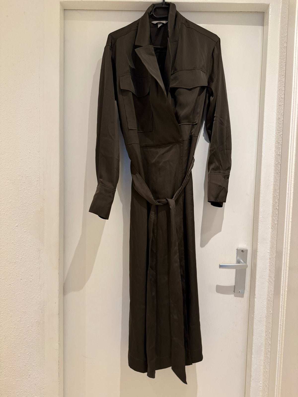 H&M Groene Overgooier Jurk Maat S, Kleding | Dames, Jurken, Ophalen of Verzenden, Zo goed als nieuw, Knielengte, Maat 36 (S)