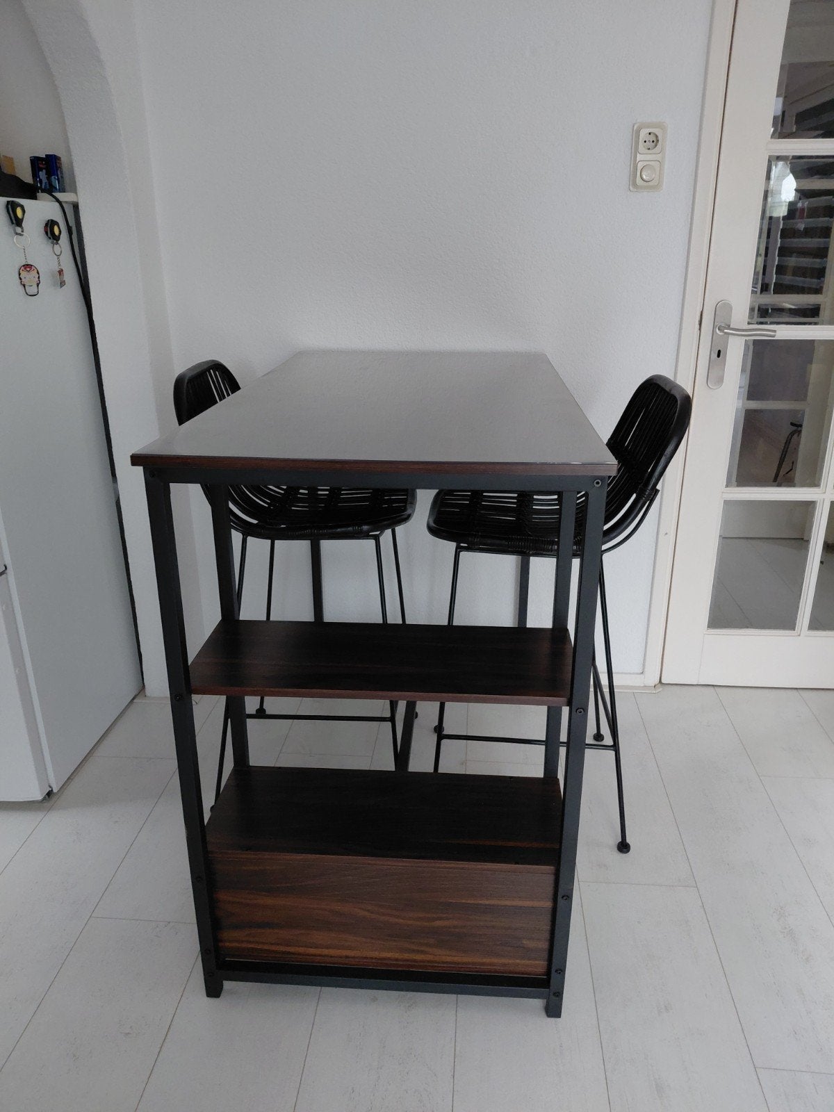 Bartafel met opbergruimte en 2 barkrukken, Huis en Inrichting, Gebruikt, 100 tot 150 cm, Tot twee personen, Industrieel, Modern
