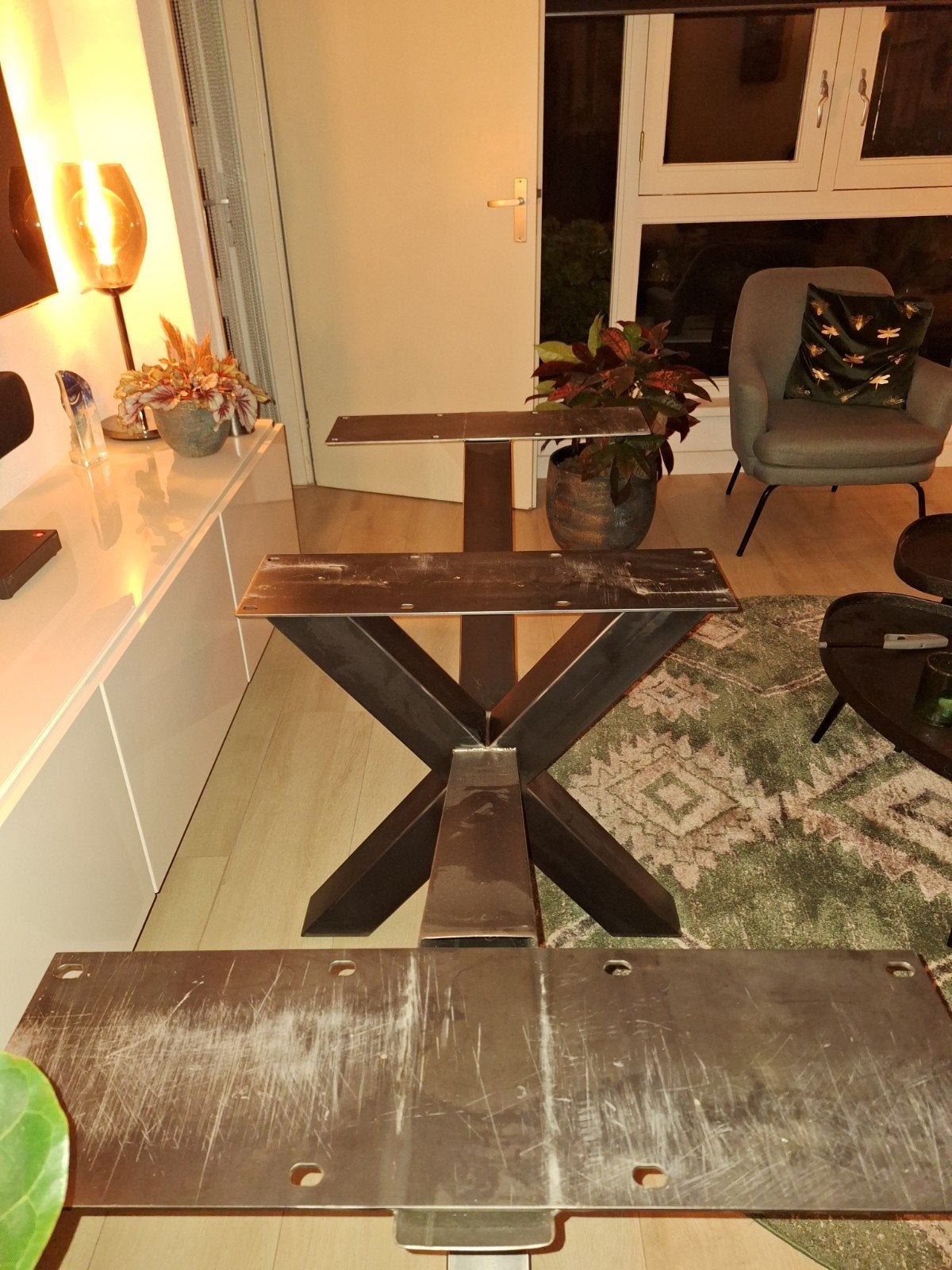 stalen spinpoot eettafel, Ophalen, 50 tot 100 cm, Zo goed als nieuw, 150 tot 200 cm