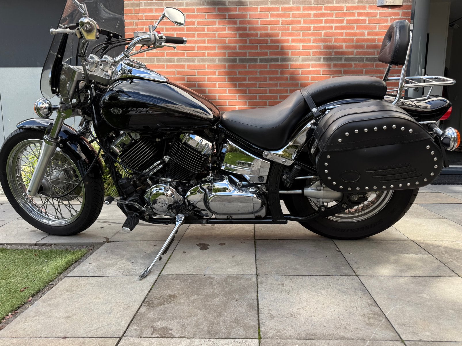 Te koop goed onderhouden zwarte Yamaha dragstar 650, Particulier, Chopper
