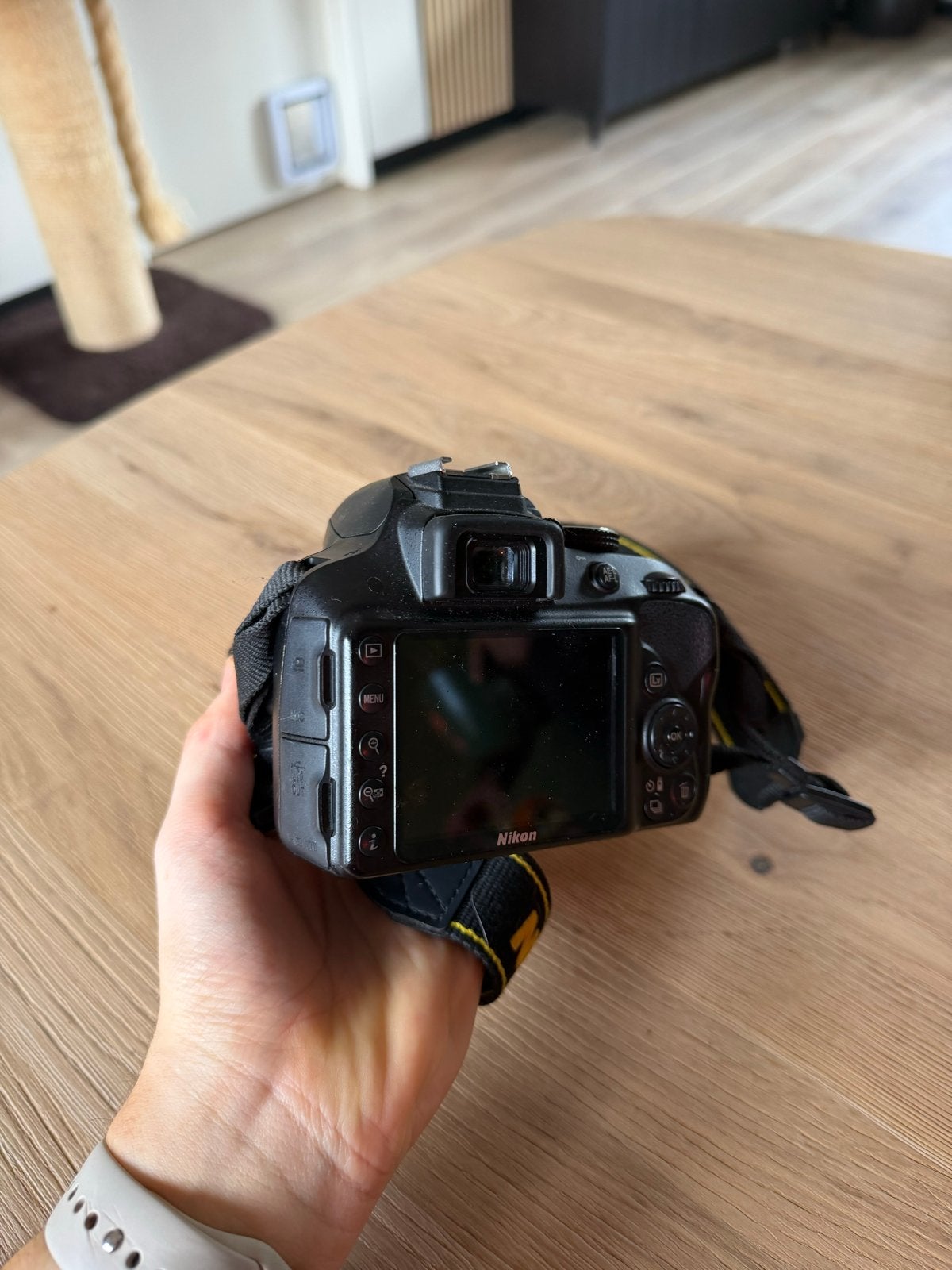 Nikon D3300 spiegelreflexcamera met 18-55mm lens, Ophalen, Spiegelreflex, Zo goed als nieuw, 4 t/m 7 keer