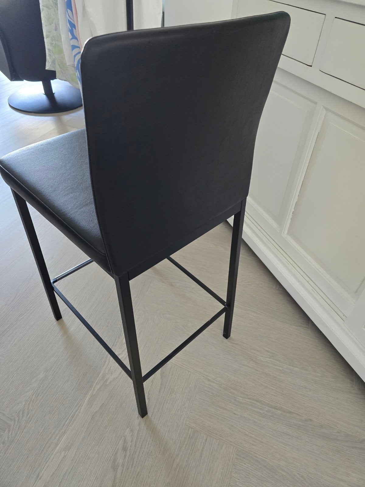Barkrukken, Huis en Inrichting, Barkrukken, 2 krukken, Ophalen of Verzenden, Leer, 60 tot 90 cm