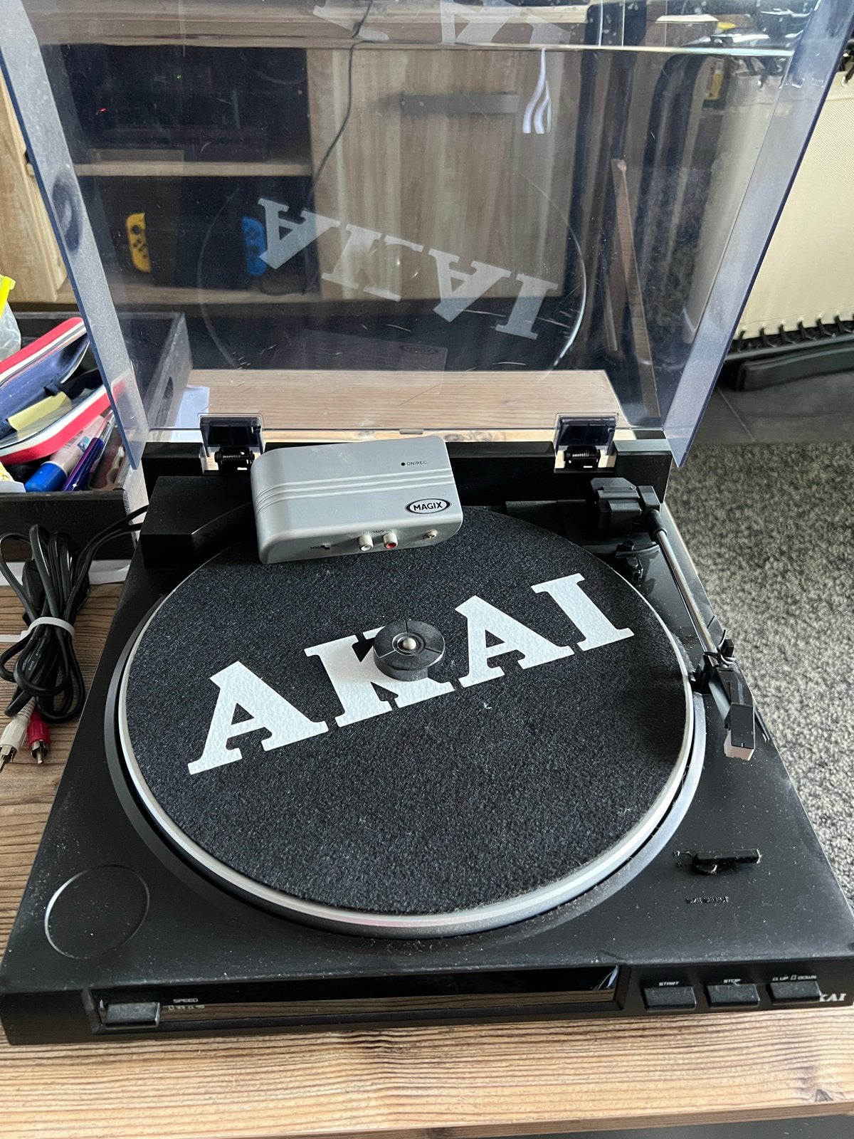 Akai ATT01U Platenspeler met USB en Magix Pre-amp, Ophalen, Gebruikt, USB-aansluiting, Platenspeler