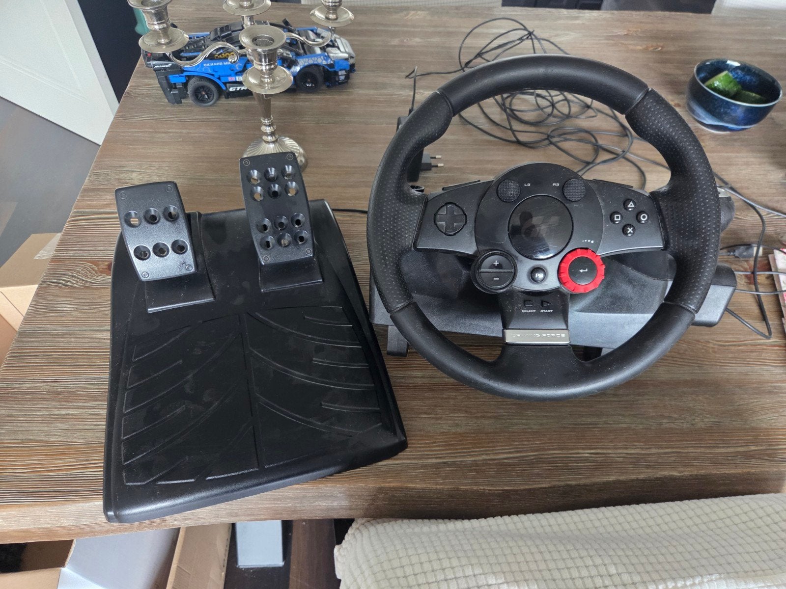 Logitech G29 racestuur met pedalen, Spelcomputers en Games, Spelcomputers | Overige Accessoires, Racestuur, Gebruikt, Force feedback