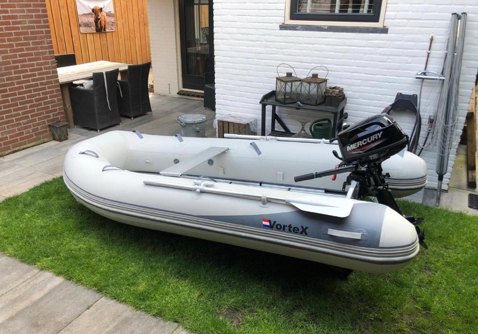 Rubberboot 320 + buitenboordmotor 6PK, Watersport en Boten, Gebruikt, 6 pk, Mercury, Peddels