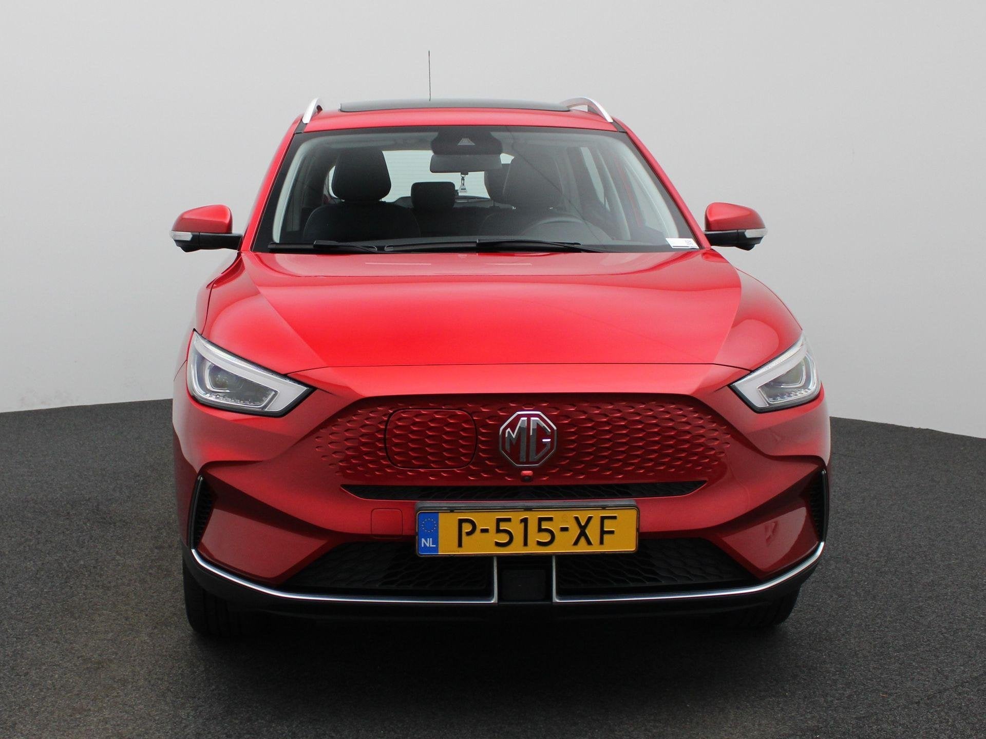 MG ZS EV Standard Range Luxury 50 kWh 360 Camera | Pano | Ca, Auto's, 12 maanden, Gebruikt, ZS, Verwarmde buitenspiegels
