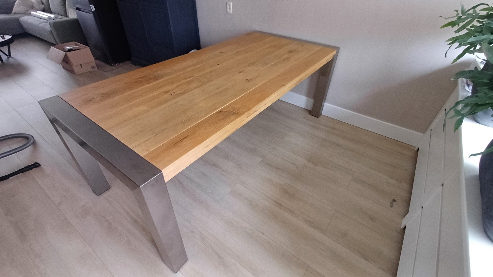 Unieke handgemaakte eettafel 220x100 - robuust en duurzaam, Huis en Inrichting, Tafels | Eettafels, Rechthoekig, Nieuw, 200 cm of meer