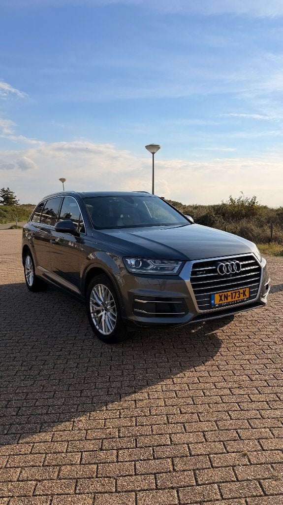 Audi Q7 3.0 TDI 200KW Quattro Tiptronic 2015 Grijs S-Line, Automaat, 241 €/maand, Bi-Xenon koplampen, Leder