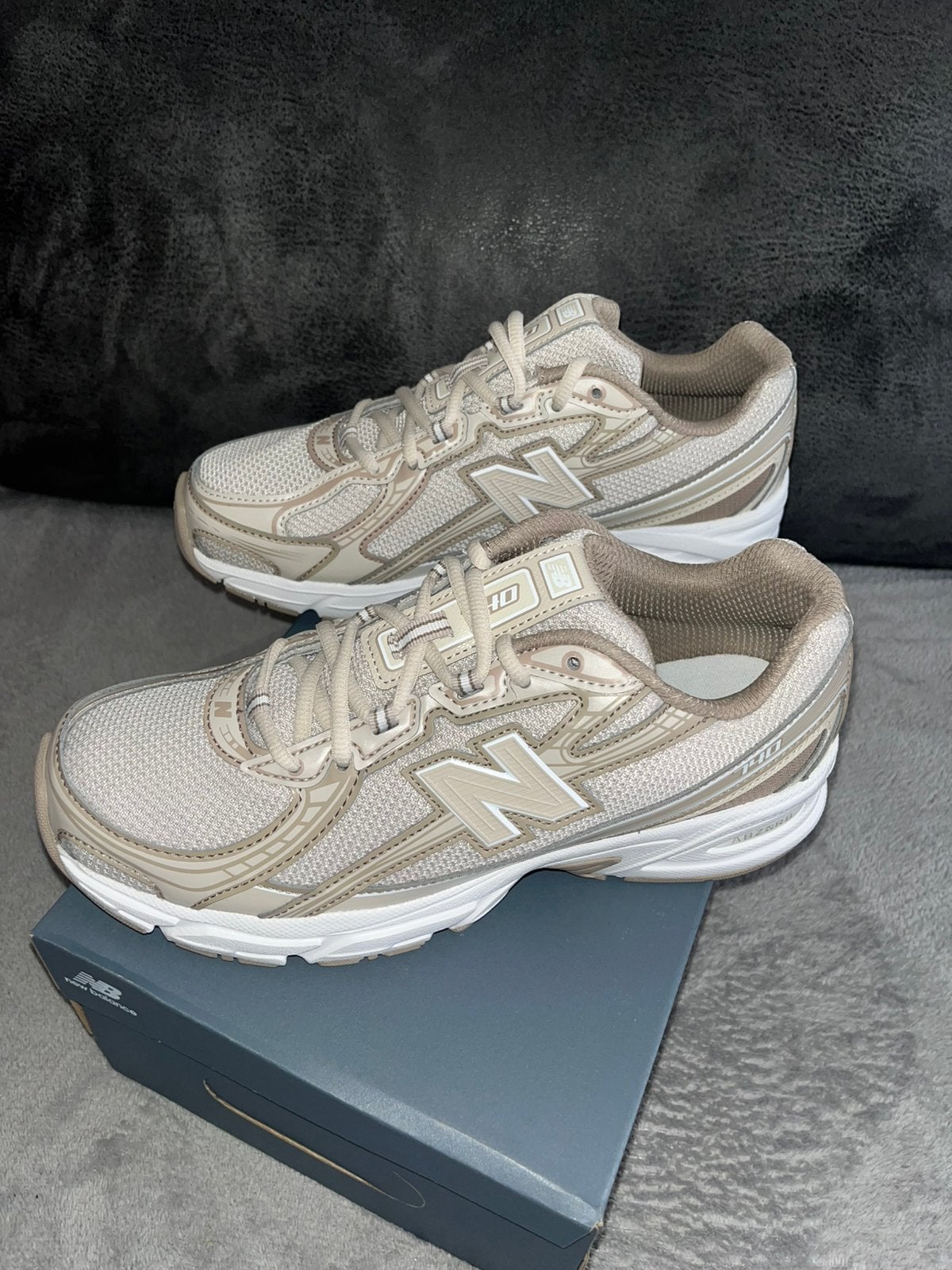 New balance sneakers mt 40, Kleding | Dames, Beige, Nieuw, Ophalen of Verzenden, Sneakers of Gympen