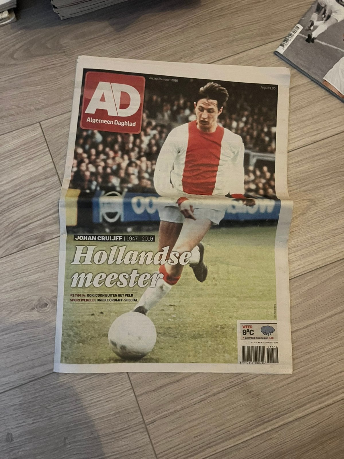 Krant algemeen dagblad johan cruijff, Verzamelen, Ophalen of Verzenden, Zo goed als nieuw, Ajax, Poster, Plaatje of Sticker