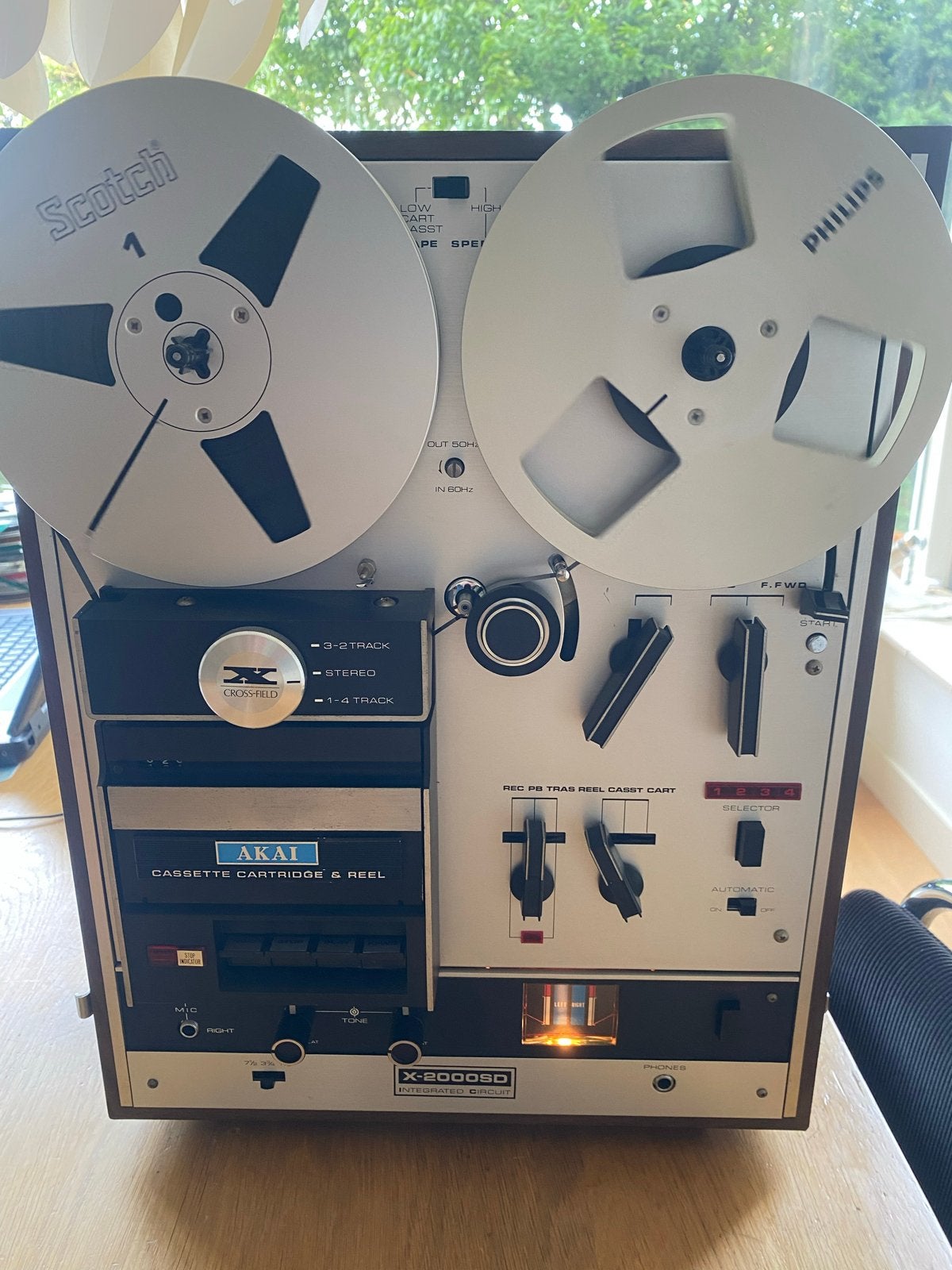 Akai X-2000SD tapedeck, 8-track en cassette deck, Audio, Tv en Foto, Bandrecorders, Ophalen, Bandrecorder, Met stofkap