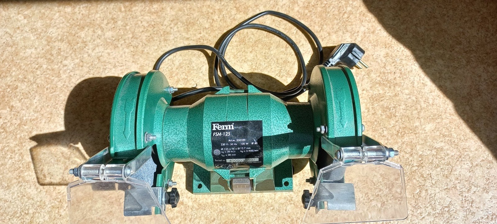 Ferm werkbankslijpmachine FSM125 - Zo goed als nieuw, Ophalen, Zo goed als nieuw, Minder dan 700 watt, Werkbankslijpmachine