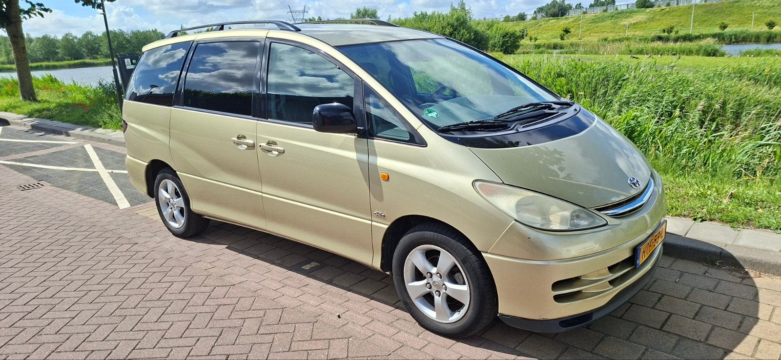 Toyota Previa