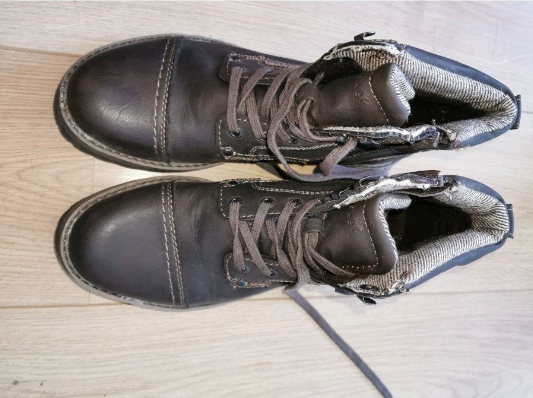 Bruine enkellaarsjes Mt 40 NIEUW Rits Veters Laarzen
Checker, Kleding | Dames, Schoenen, Ophalen of Verzenden, Nieuw, Bruin