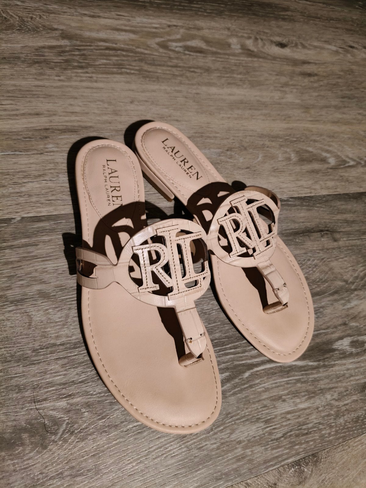 Ralph Lauren slippers - Zo goed als nieuw, Slippers, Beige, Ophalen of Verzenden, Zo goed als nieuw