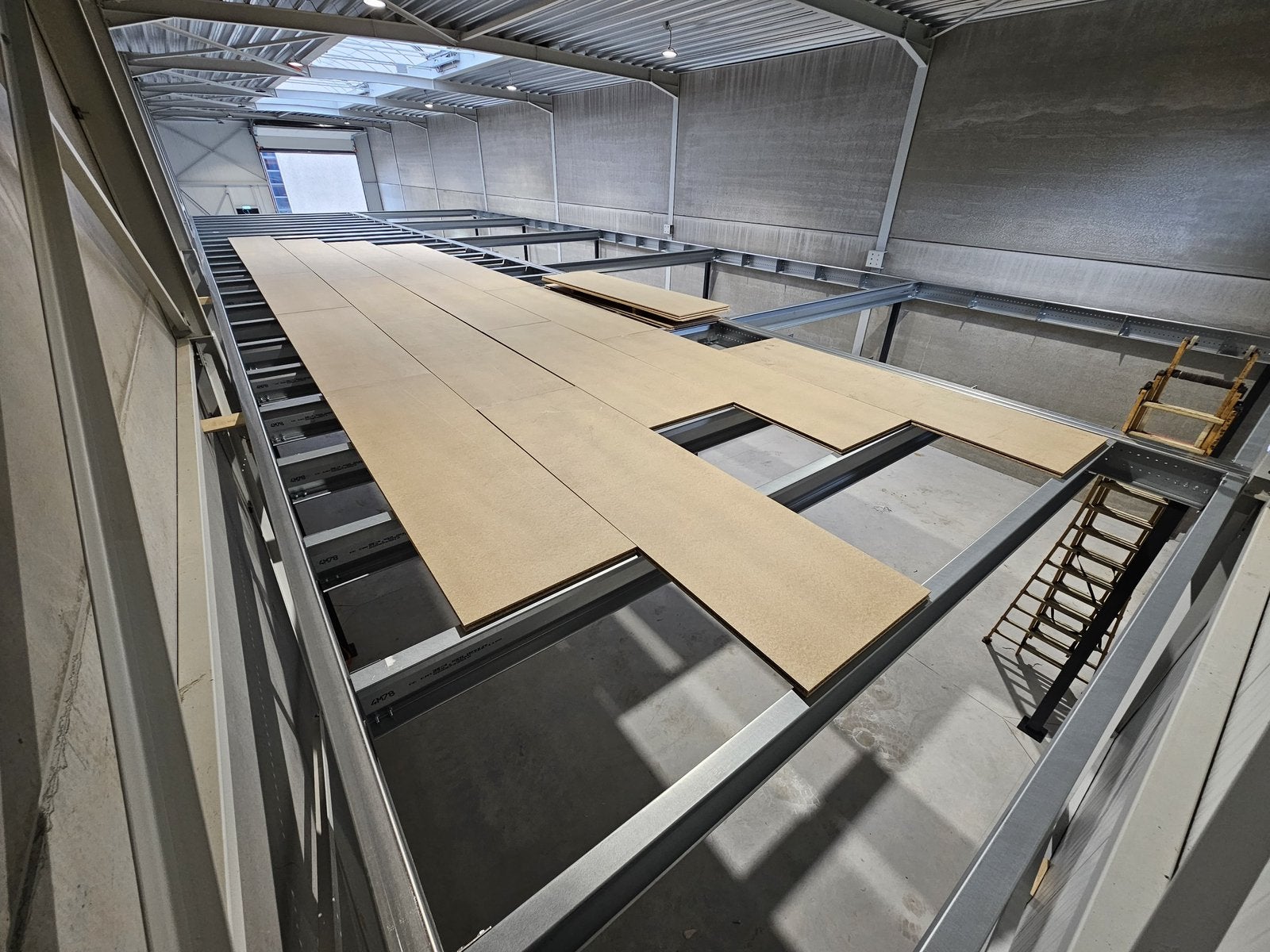 Nieuwe Entresolvloeren laagste prijsgarantie., Ophalen of Verzenden
