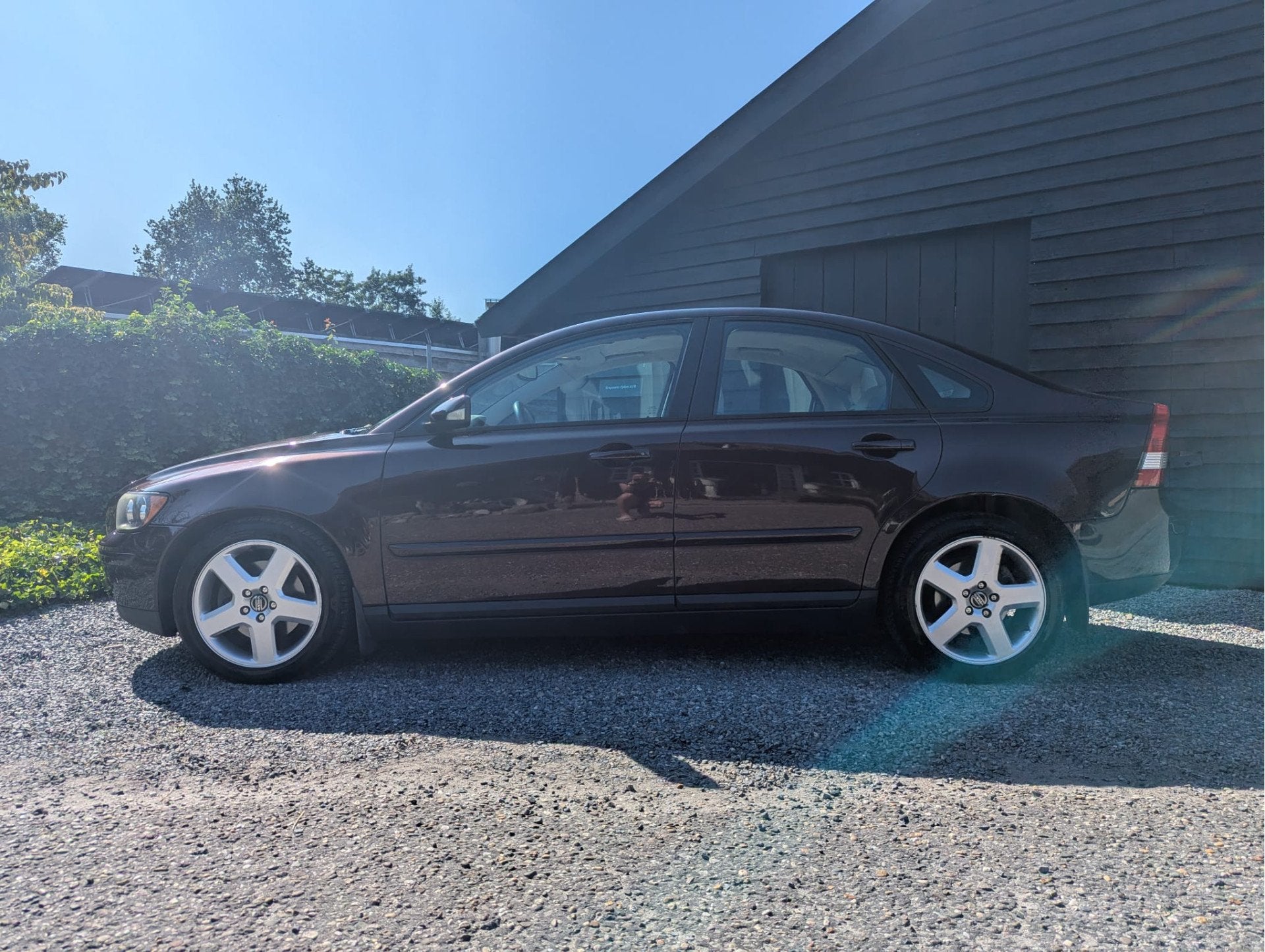 Volvo S40 2.4i Momentum (bj 2005, automaat), Auto's, Gebruikt, Overige kleuren, 700 kg, 2435 cc