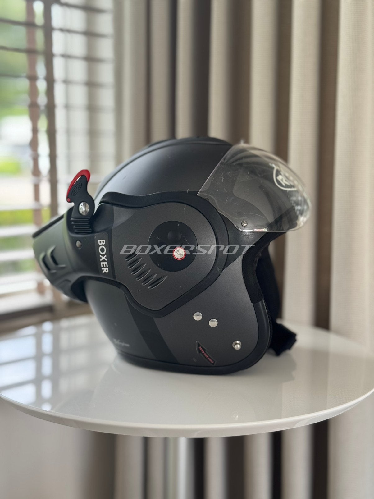 Roof Boxer V8 “Bond” editie | Maat XL, Motoren, Kleding | Motorhelmen, Overige merken, Systeemhelm, XL, Roof
