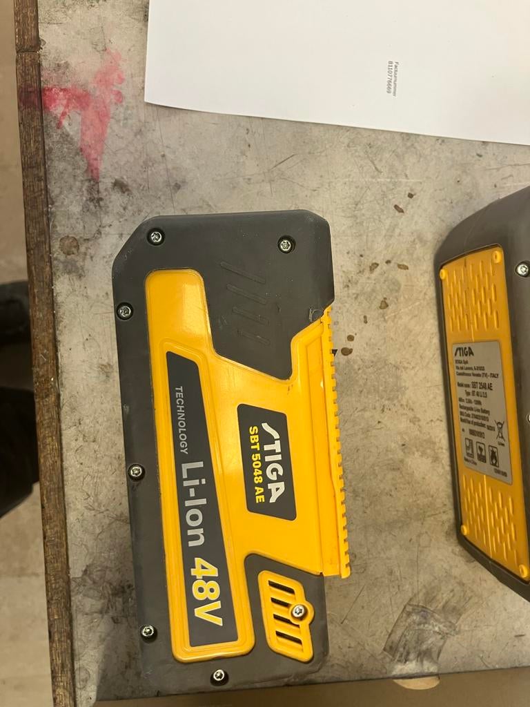 Stiga SBT 5048 AE en SBT 2548 AE Accu's (48V Li-ion), Ophalen, Gebruikt