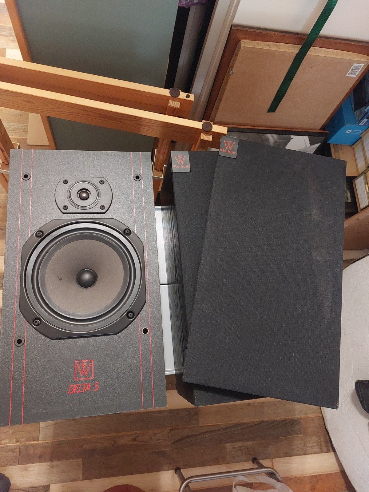 Wharfedale Delta 5 luidsprekers (+Standaards apart te koop), Gebruikt, Speakerset, Wharfedale, Ophalen of Verzenden