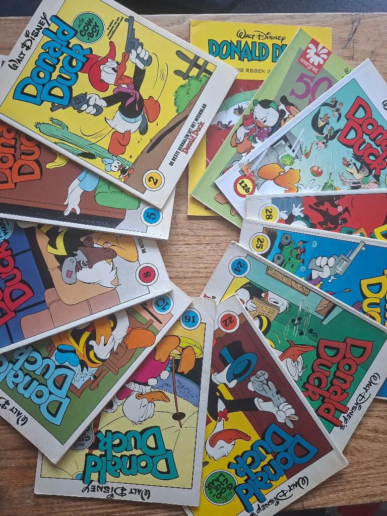 Donald duck veste verhalen 12x ook los te koop of ruil, Boeken, Stripboeken, Gelezen, Carl Barks, Ophalen of Verzenden, Meerdere stripboeken