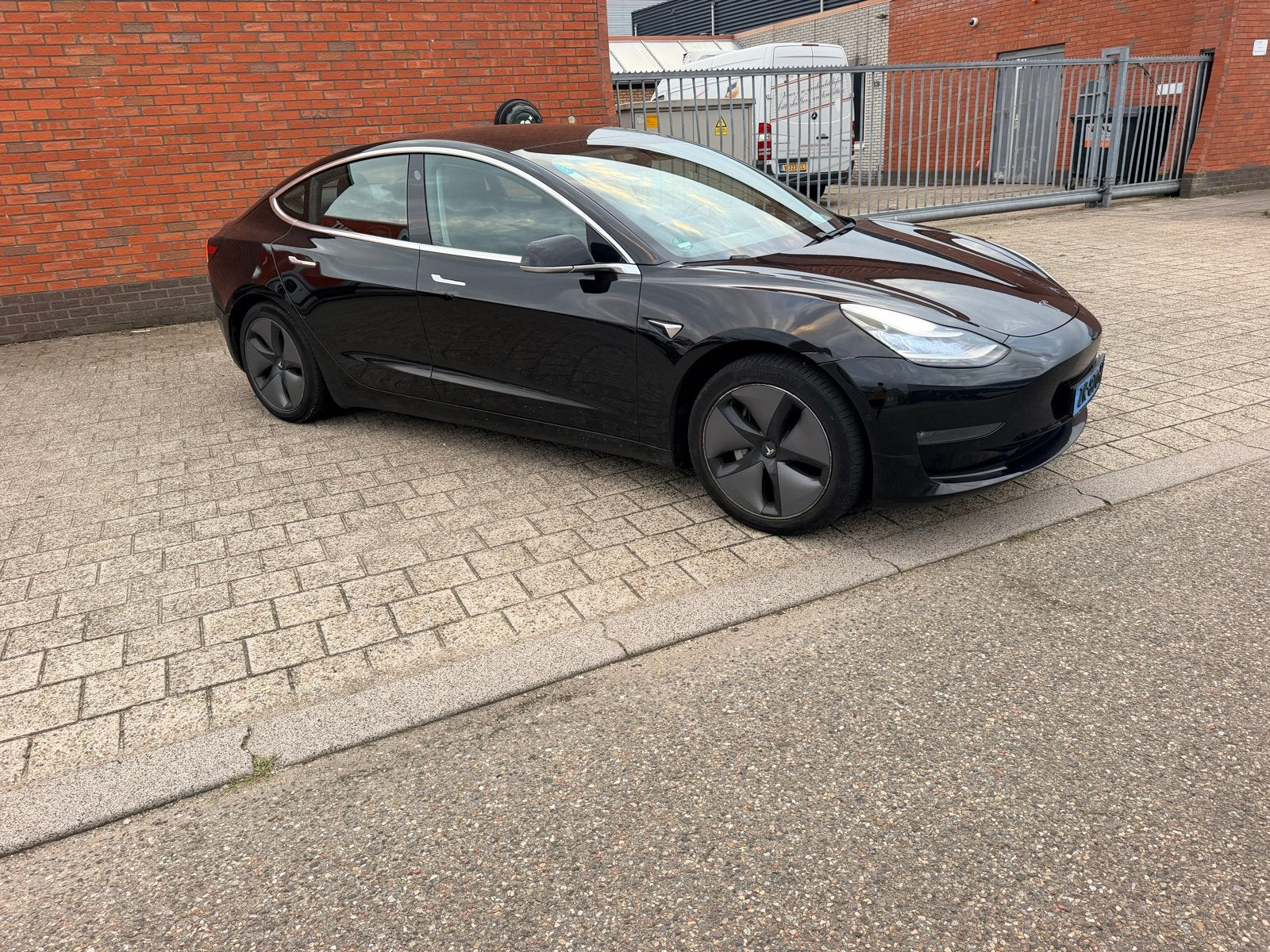 Tesla Model 3 Long Range AWD – Taxiklaar met BCT, Auto's, Automaat, 1831 kg, Bi-Xenon koplampen, Zwart