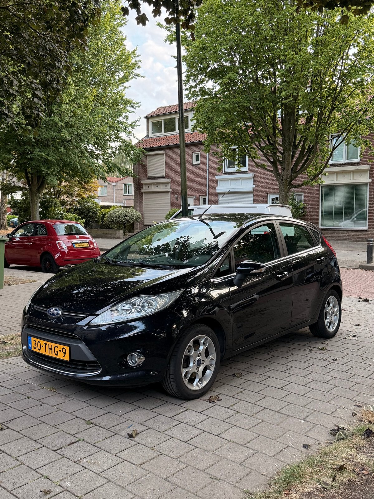 Ford Fiesta 1.25 Titanium | 5-deurs | Airco | Winterbanden, Voorwielaandrijving, Bluetooth, Stof, 40 €/maand