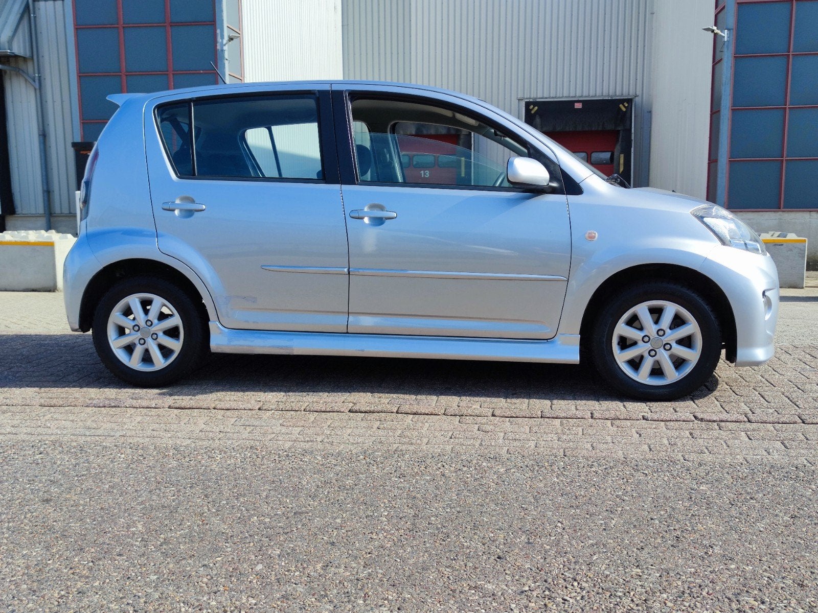 Daihatsu Sirion Sport 1.5i 16V Automaat 79.000km NAP!!! 2008, Auto's, 1000 kg, Zilver of Grijs, 955 kg, 5 stoelen