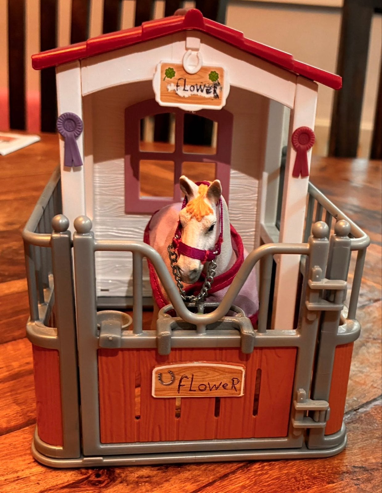 Schleich Horse Club paard met stal en accessoires, Ophalen, Zo goed als nieuw, Jongen of Meisje