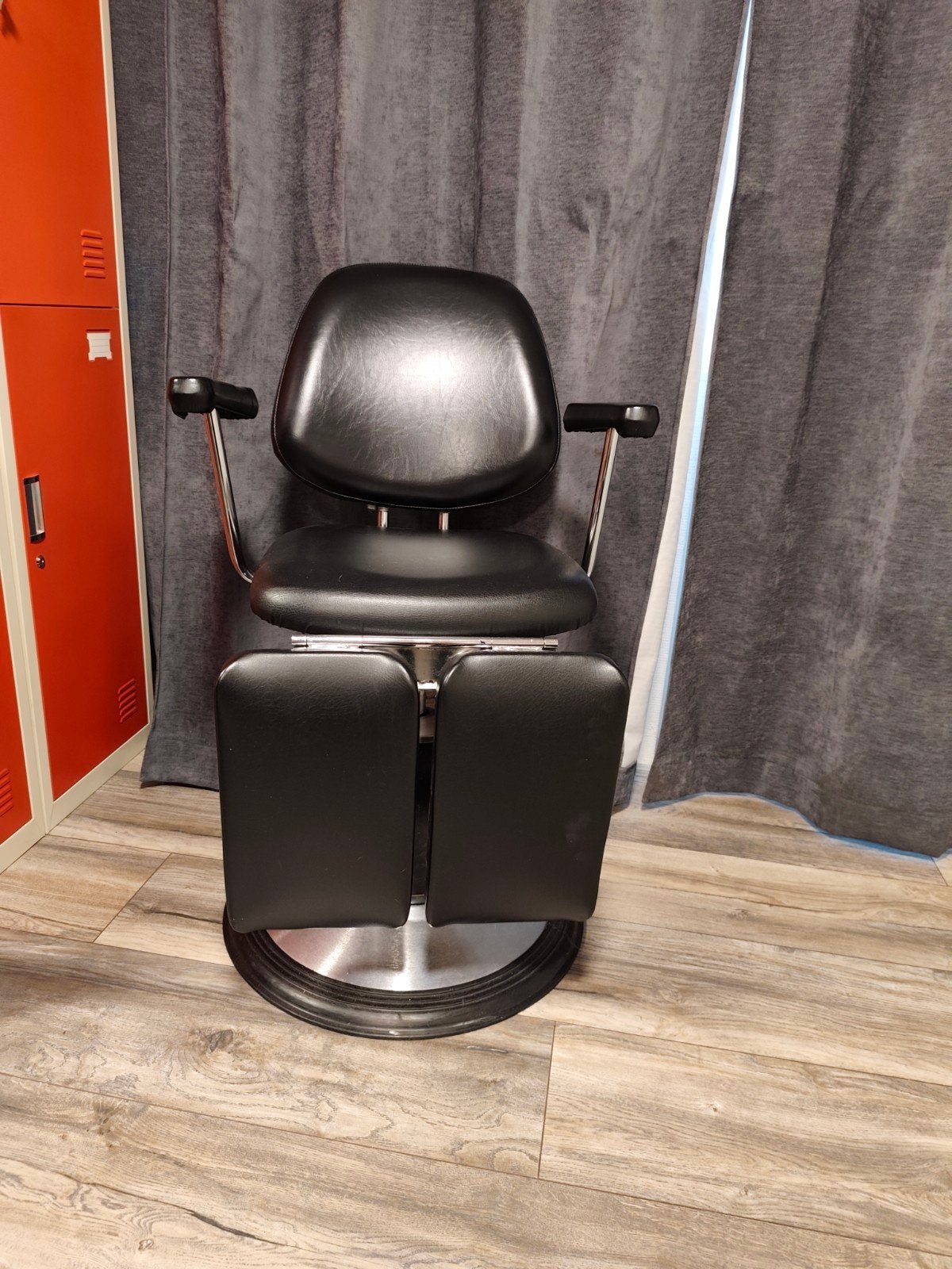 Pedicurestoel hydraulisch verstelbaar, Huis en Inrichting, Stoelen, Ophalen, Zwart, Eén