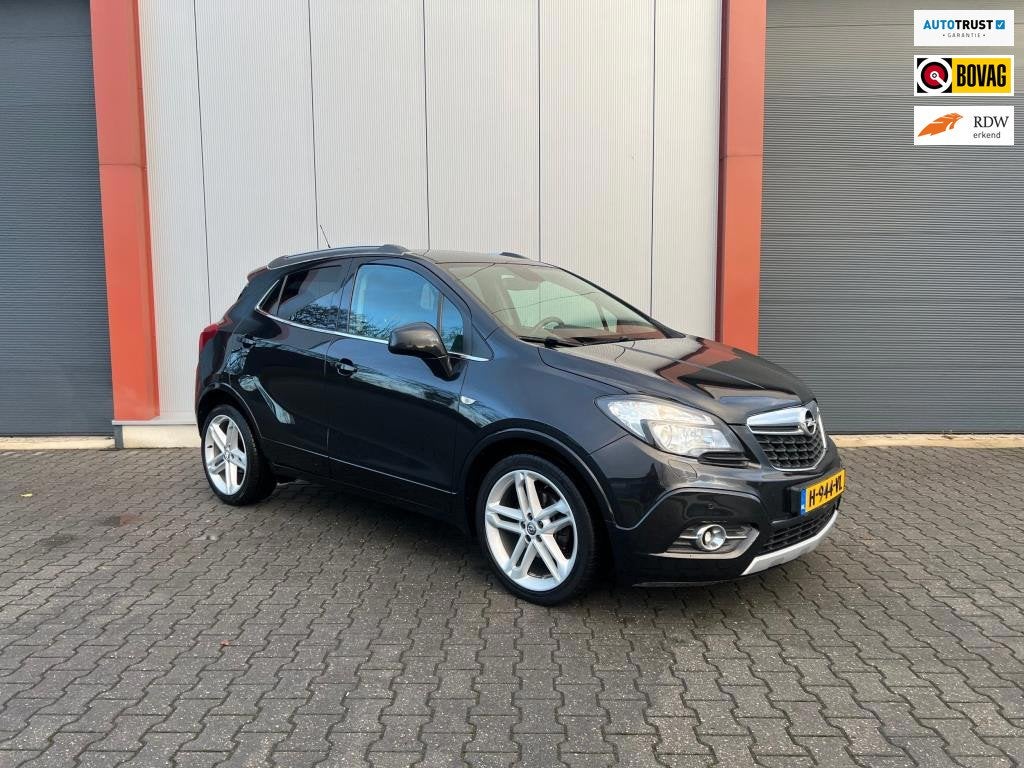Opel Mokka 1.4 T Cosmo, Auto's, Gebruikt, Zwart, 1364 cc, SUV of Terreinwagen