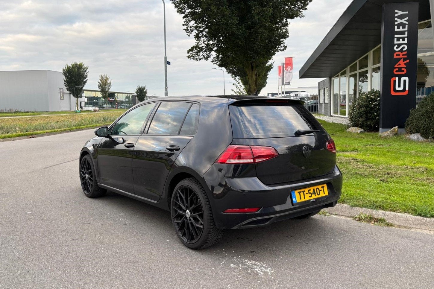 Volkswagen Golf 1.0 TSI Comfortline | ADAPTIVE | CARPLAY | 1, Stof, Verwarmde buitenspiegels, Zwart, Origineel Nederlands
