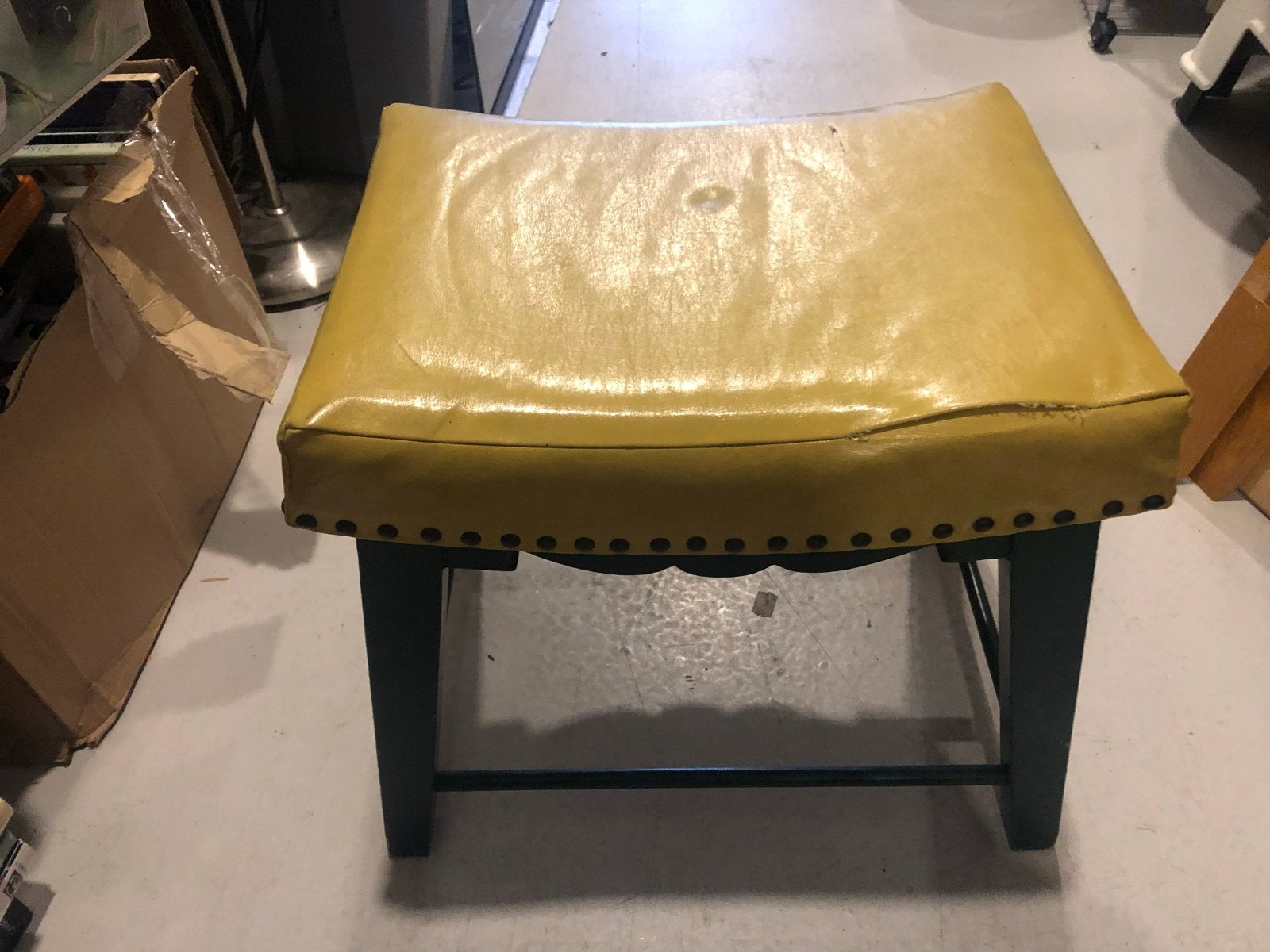 Klein geel voetenbankje - Vintage stijl, Minder dan 50 cm, Gebruikt, ., Minder dan 50 cm