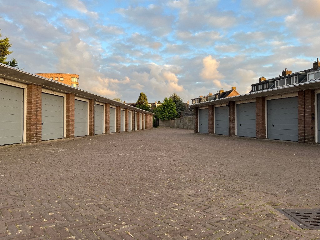 Garagebox te huur of koop in Oegstgeest!