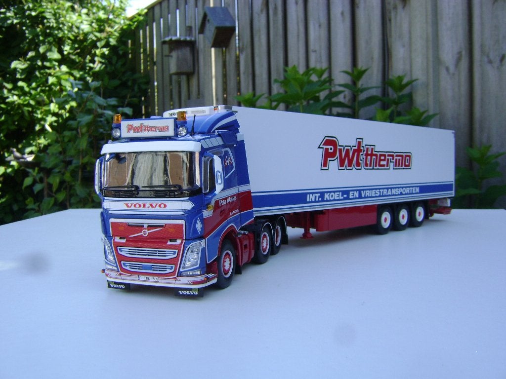 Tekno Volvo FH05   Peter Wouters, Ophalen of Verzenden, Zo goed als nieuw, Bus of Vrachtwagen, Tekno