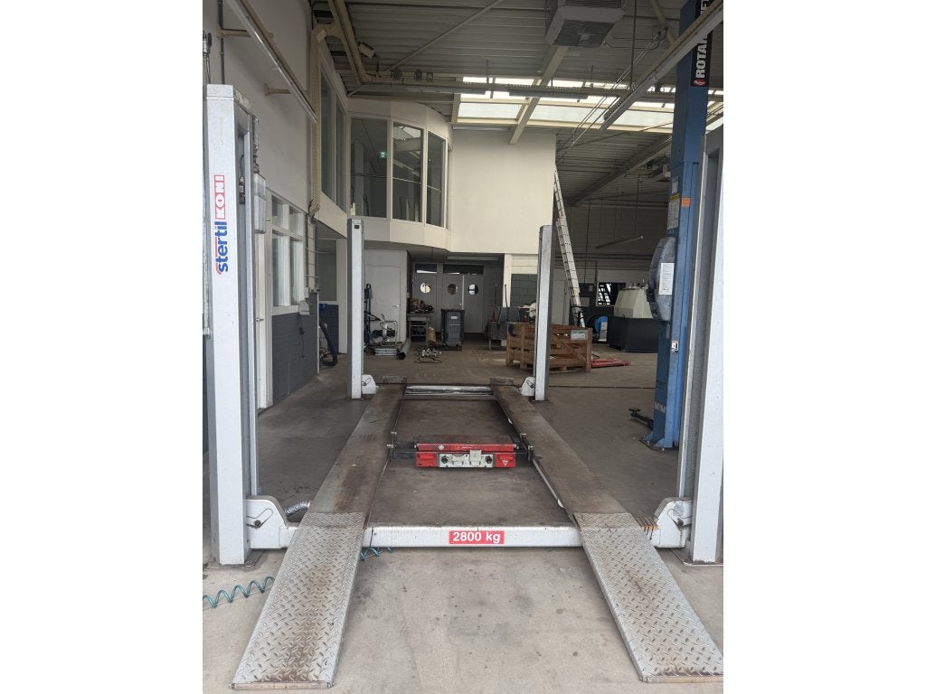 Koni 4028 - 2800KG 4 koloms hefbrug met brugkrik gekeurd, Niet ingevuld, Gebruikt, Niet ingevuld, Ophalen of Verzenden