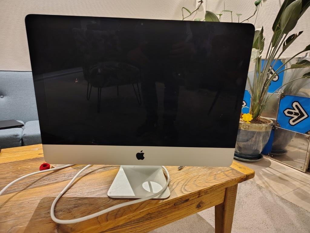 iMac (onbekend model) - Werkt nog, zonder toetsenbord, Computers en Software, Apple Desktops, Gebruikt, iMac, Onbekend, Onbekend