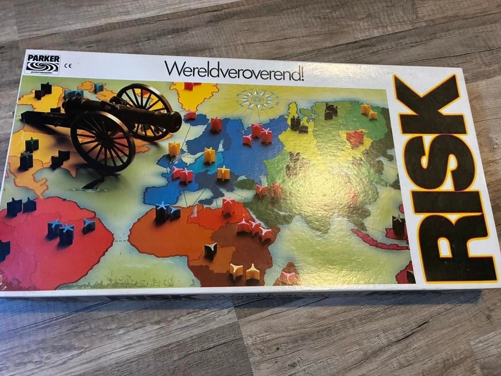 Risk, Hobby en Vrije tijd, Gezelschapsspellen | Bordspellen, Ophalen of Verzenden, Zo goed als nieuw