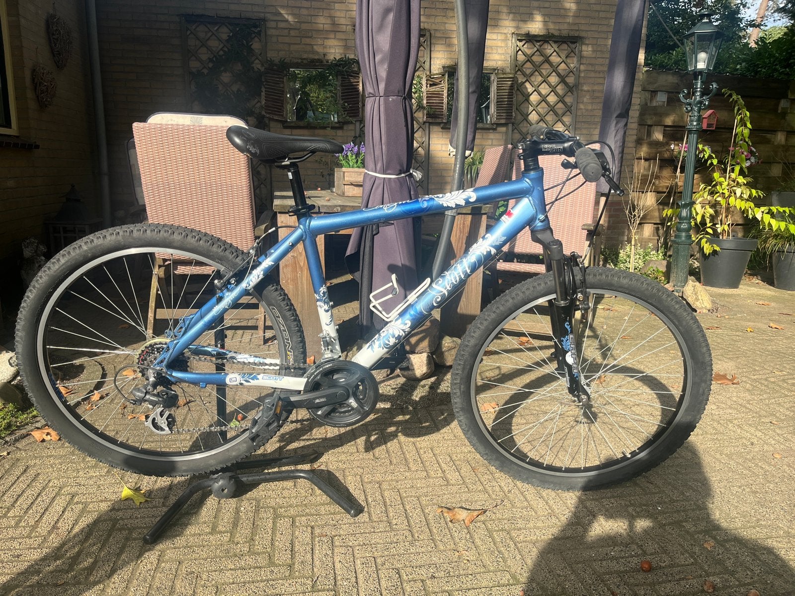 Mooie Scott Contessa mtb in nieuwstaat!!, 26 inch, Velgrem, Zo goed als nieuw, Minder dan 47 cm