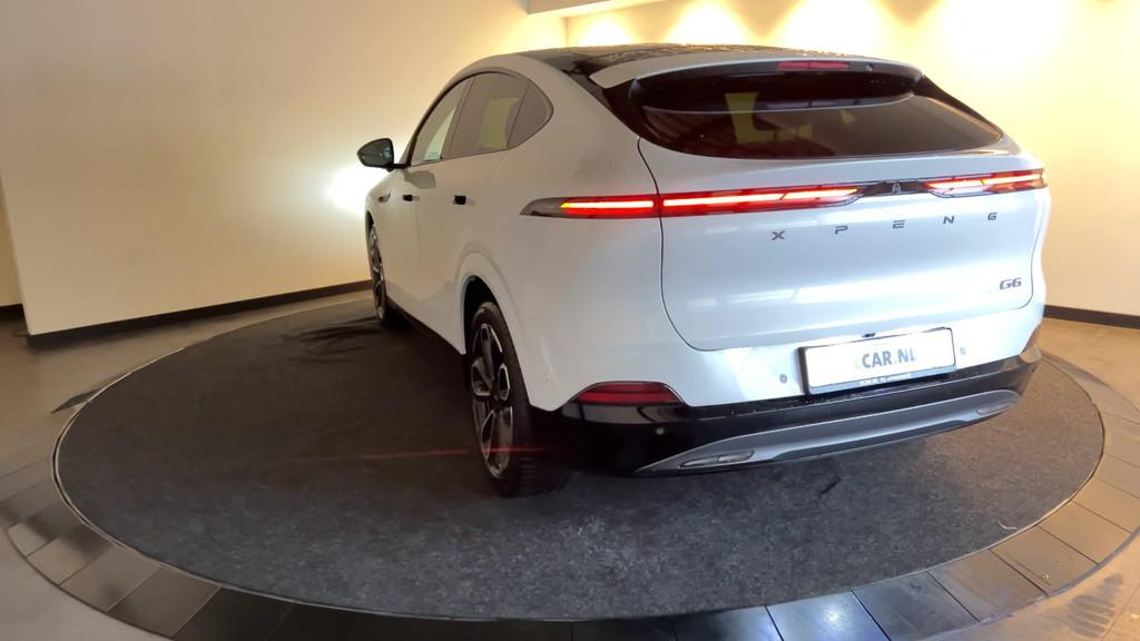 XPENG G6 RWD Standard Range 68.5 kWh Premium interieur met e, Auto's, XPENG, Achterwielaandrijving, Gebruikt, 252 pk, 2065 kg