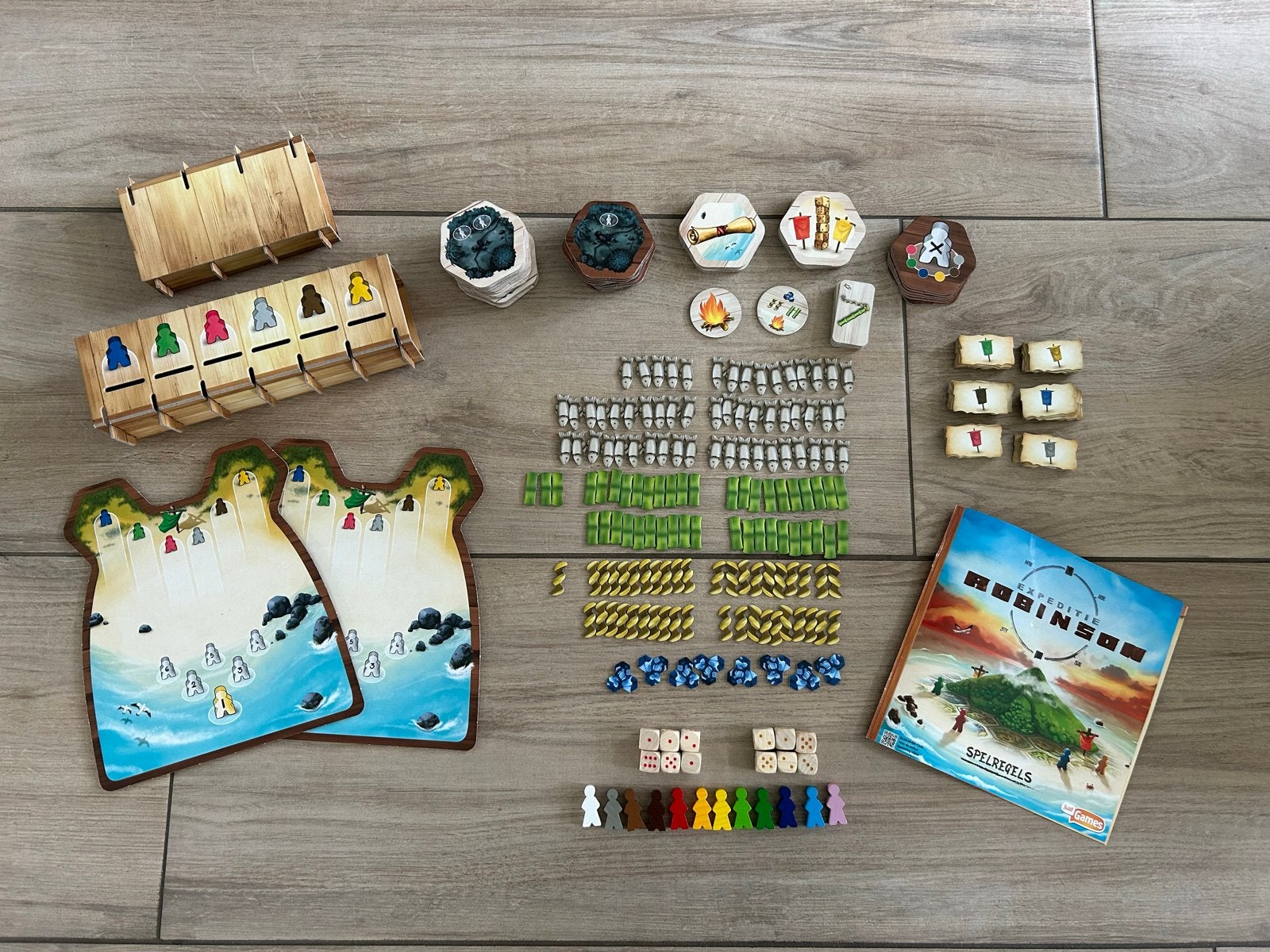 Expeditie Robinson Bordspel - Overleef jij het spel?, Drie of vier spelers, Ophalen of Verzenden, Zo goed als nieuw