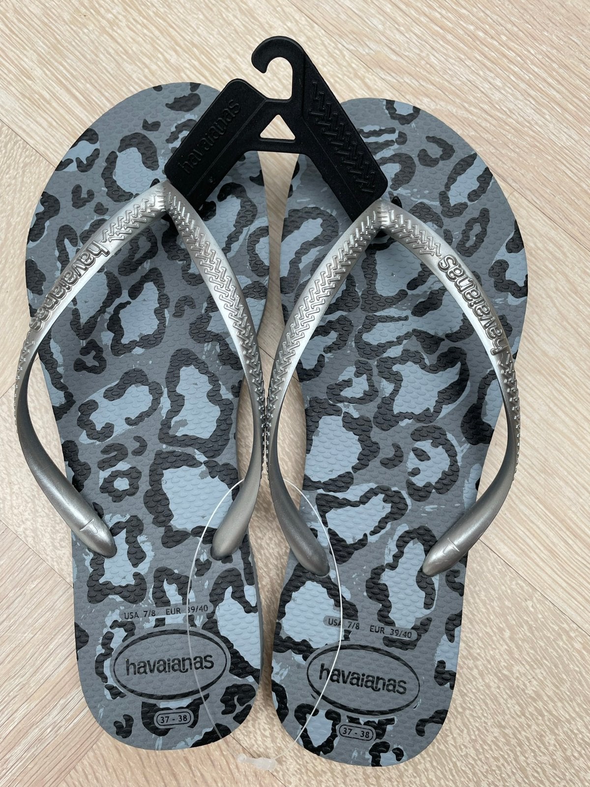 Nieuw: Havaianas slippers Slim Animals FC Cinza Aco 37/38, Slippers, Nieuw, Ophalen of Verzenden, Grijs